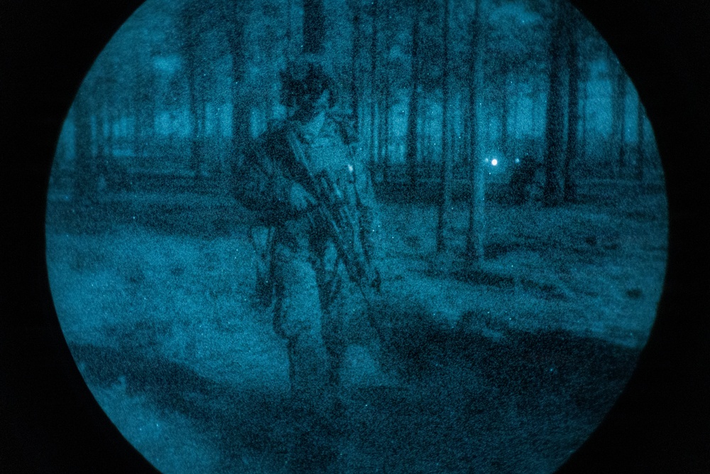 24th MEU: V32 Night Range