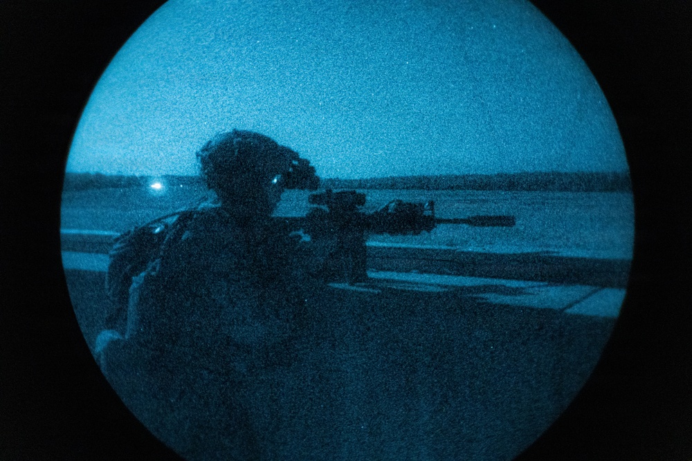 24th MEU: V32 Night Range