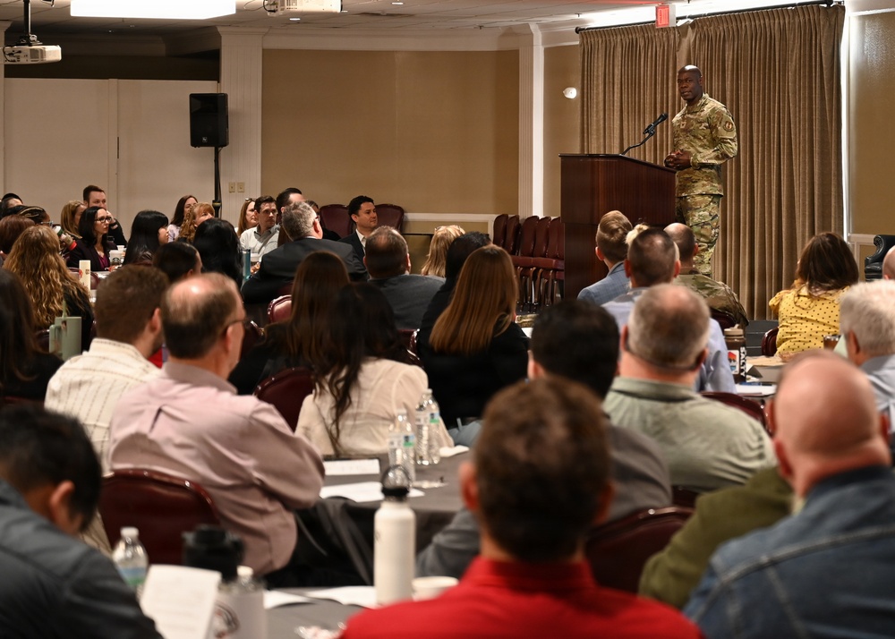 Reese speaks to SDFM Sequoyah Chapter