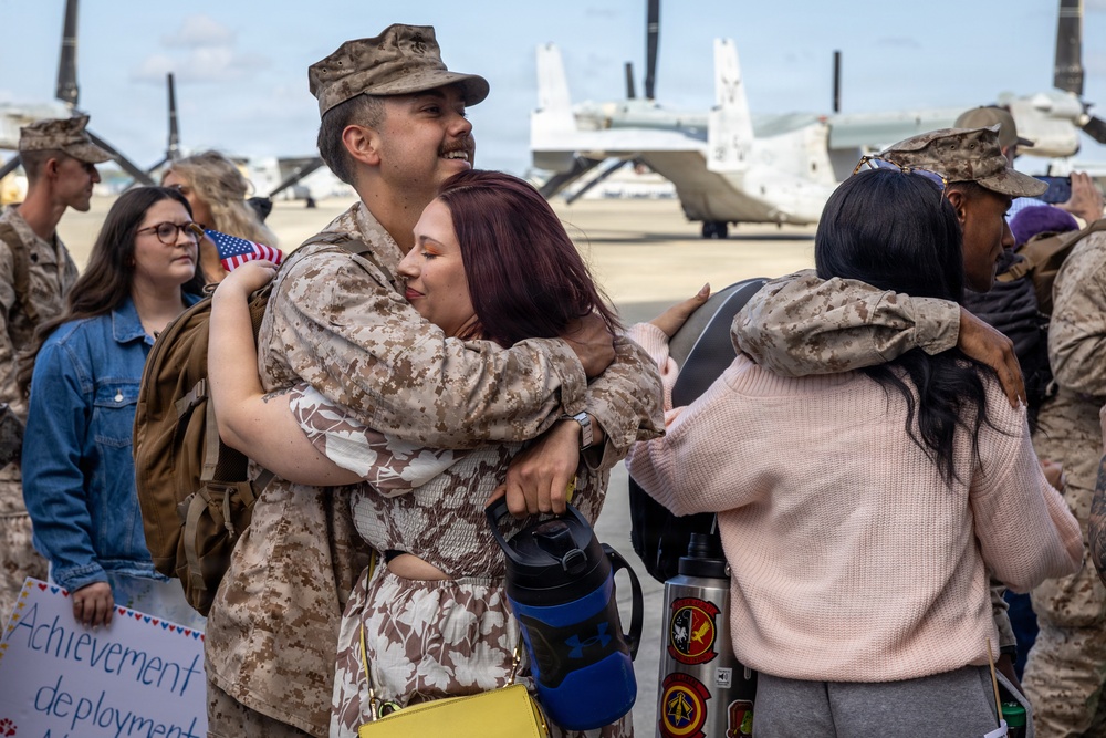 VMM-162 returns from the Horn of Africa