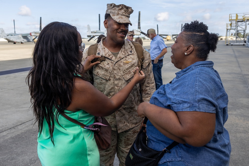 VMM-162 returns from the Horn of Africa
