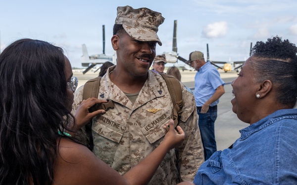VMM-162 returns from the Horn of Africa
