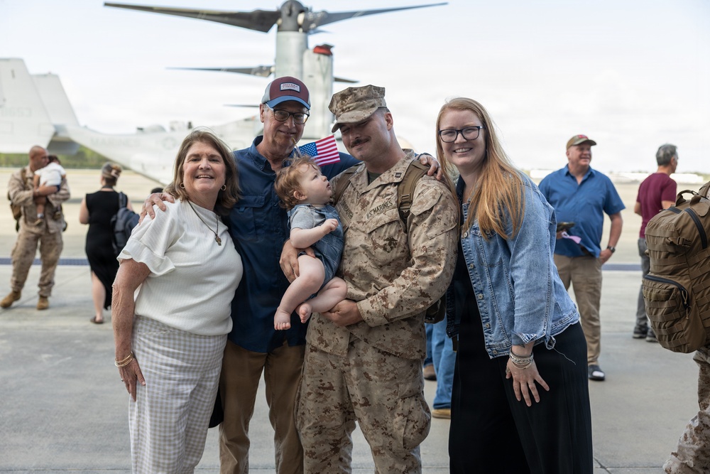 VMM-162 returns from the Horn of Africa