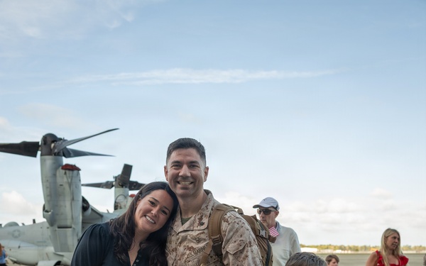 VMM-162 returns from the Horn of Africa