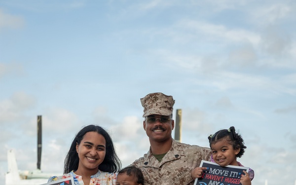 VMM-162 returns from the Horn of Africa