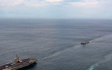 Ecuador and U.S. Navies Conduct Bilateral Maritime Engagement in Pacific Ocean