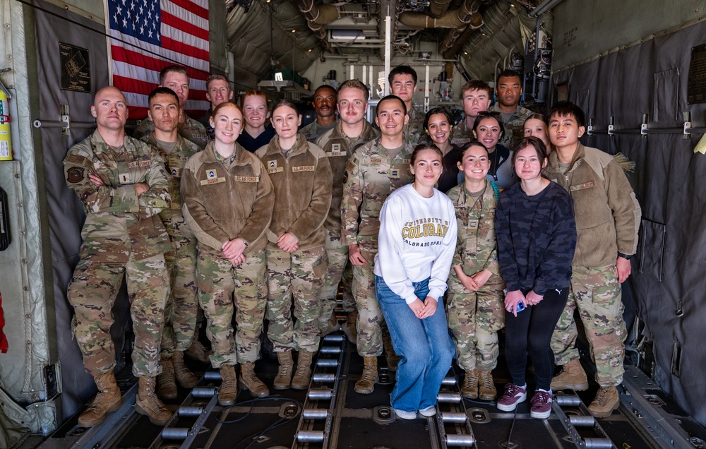 302d Airlift Wing provides exposure flight to UCCS AF ROTC cadets