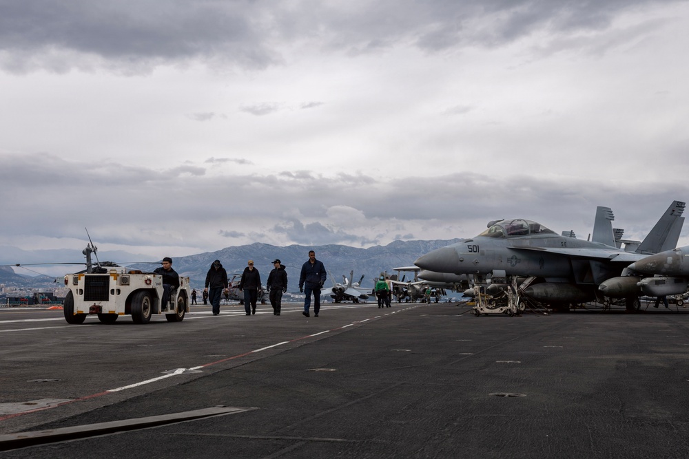 USS Gerald R. Ford (CVN 78) Departs Split, Croatia