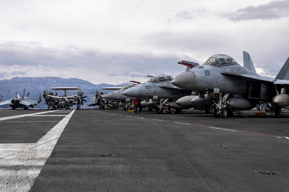 USS Gerald R. Ford (CVN 78) Departs Split, Croatia