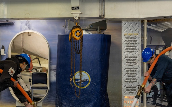 USS Gerald R. Ford (CVN 78) Departs Split, Croatia