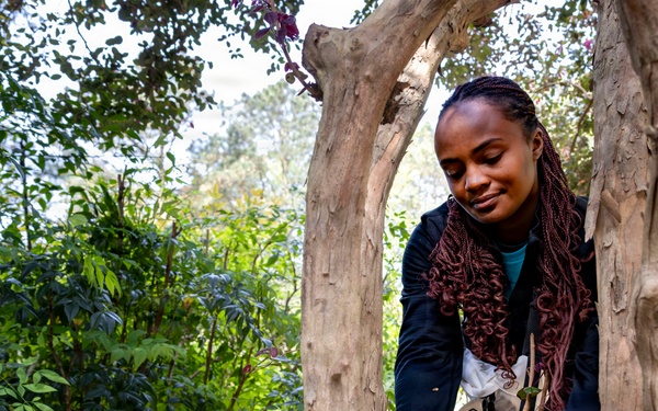 Serving the Community, Caring for the Earth: F-22 Demo Team Volunteers at Sandy Bottom Nature Park