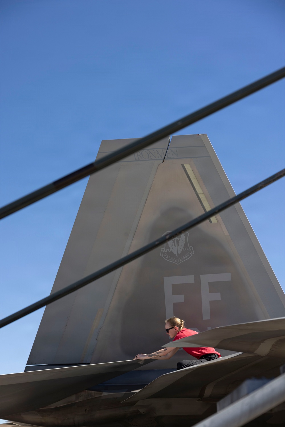 F-22 Demo Team Secures 2026 Heritage Flight Accreditation