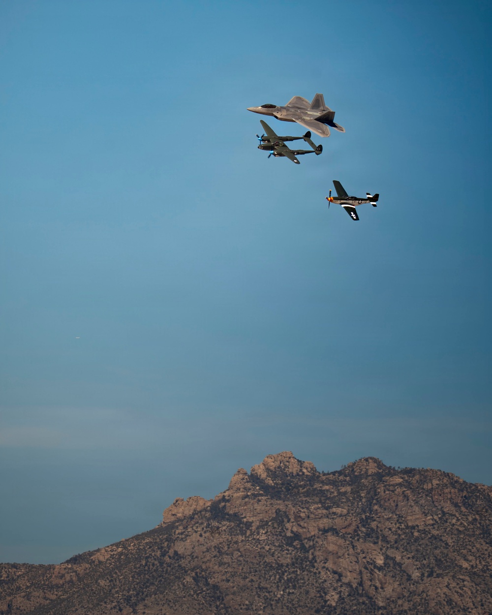 F-22 Demo Team Secures 2026 Heritage Flight Accreditation