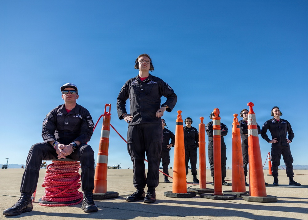F-22 Demo Team Secures 2026 Heritage Flight Accreditation