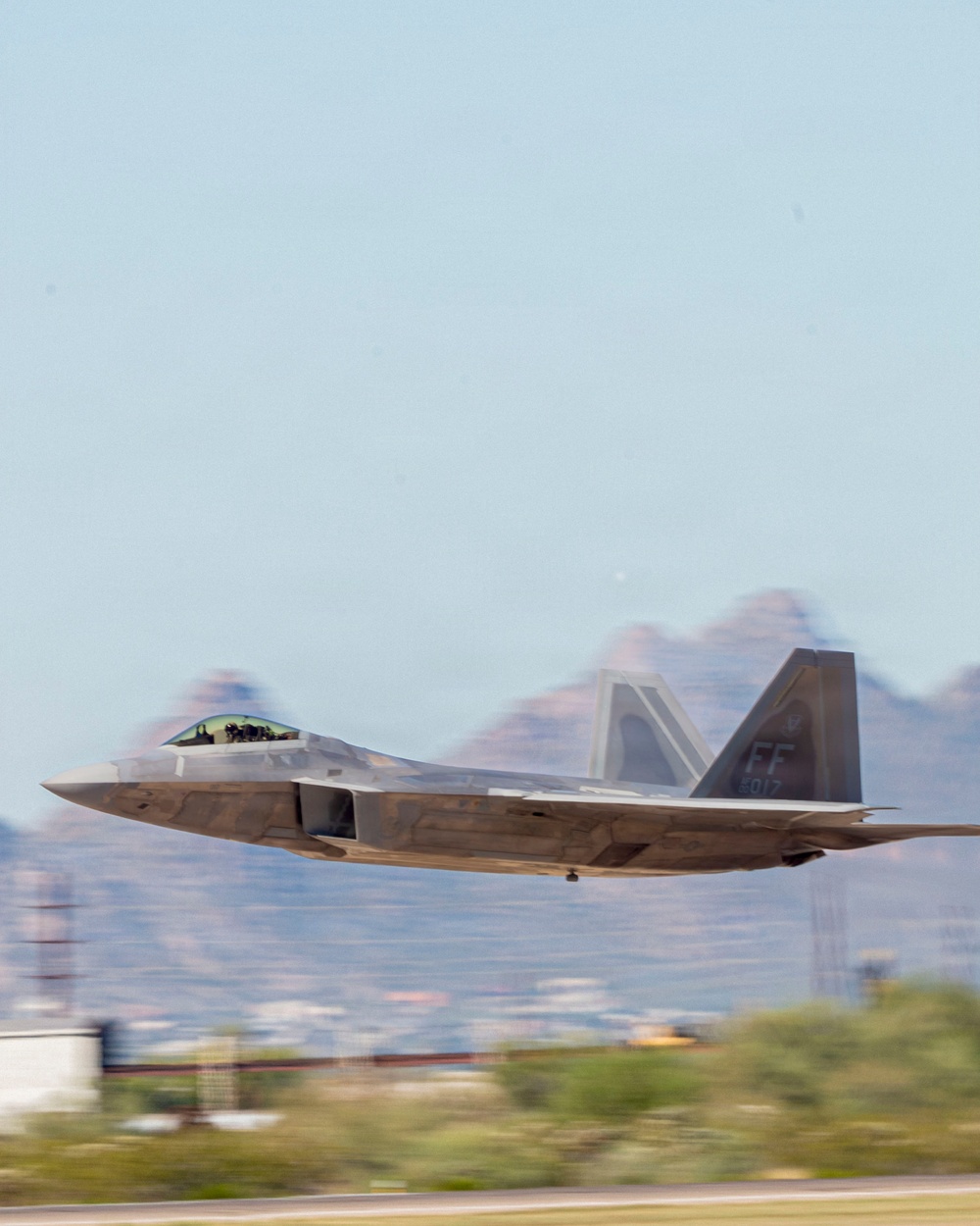 F-22 Demo Team Secures 2026 Heritage Flight Accreditation