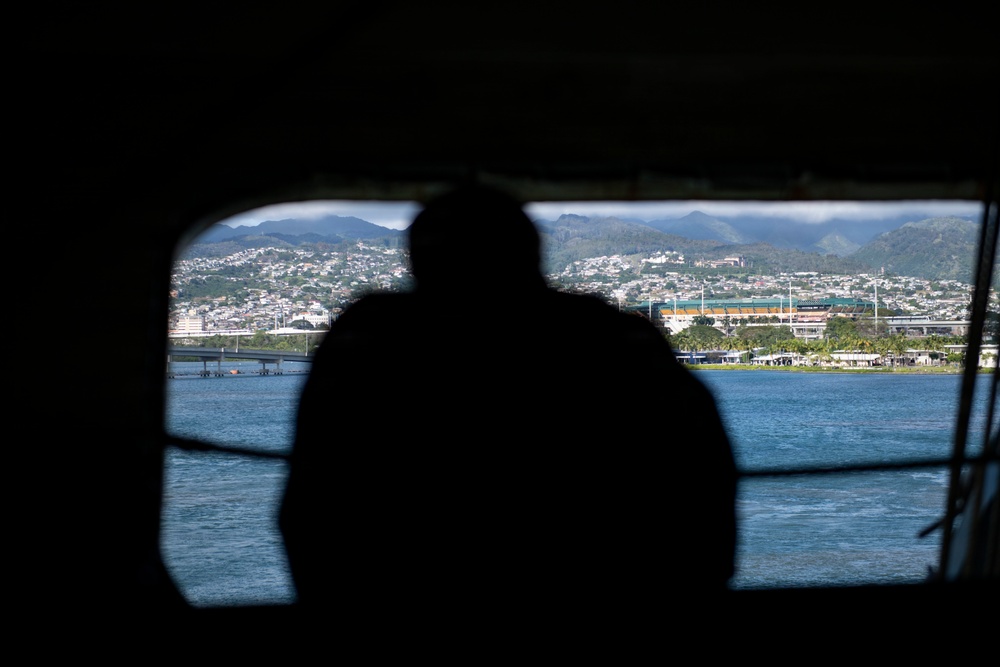 Boxer Conducts Sea and Anchor