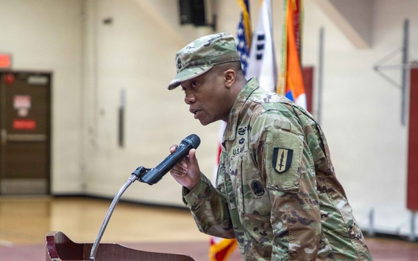 HHC, 1st Signal Brigade holds Change of Responsibility Ceremony.