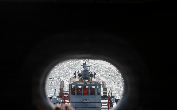 Boxer Conducts Sea and Anchor