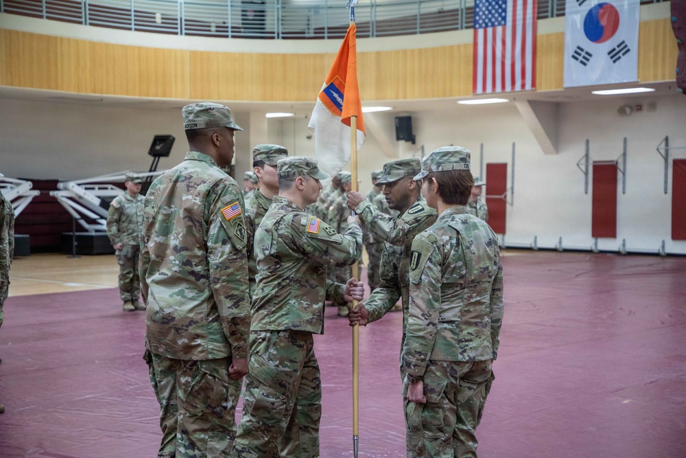 HHC, 1st Signal Brigade holds Change of Responsibility Ceremony.