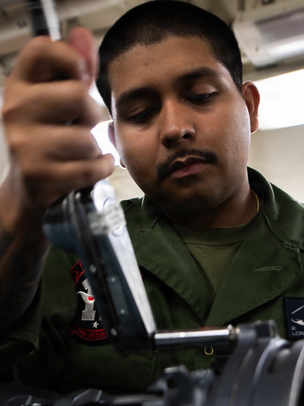 11th MEU Marines conduct maintenance aboard USS Boxer
