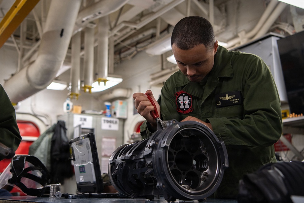 11th MEU Marines conduct maintenance aboard USS Boxer