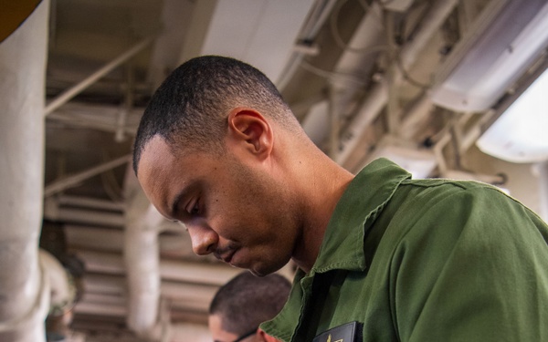 Sailors, Marines Work Together in Boxer AIMD Spaces