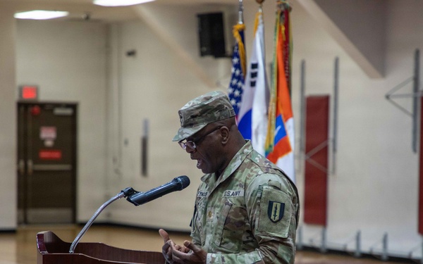 HHC, 1st Signal Brigade holds Change of Responsibility Ceremony.
