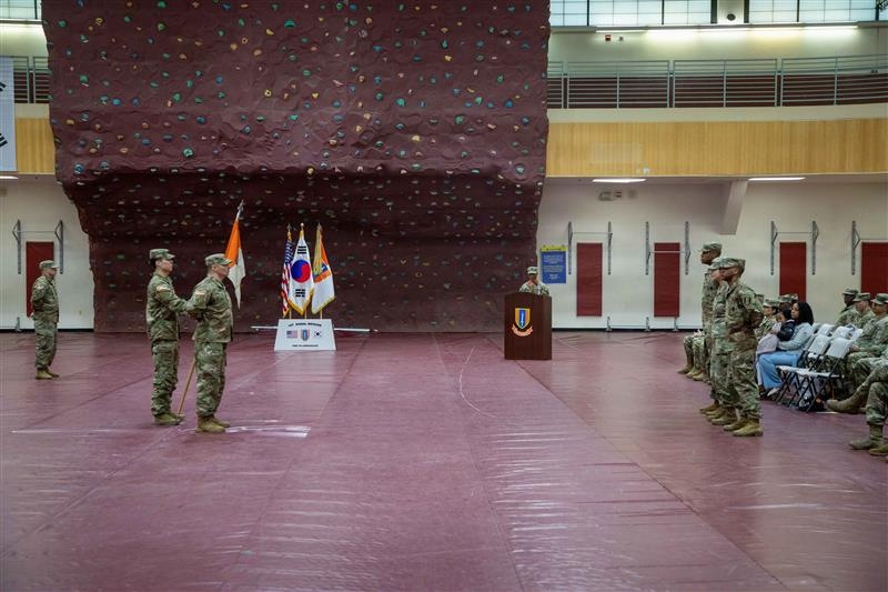 HHC, 1st Signal Brigade holds Change of Responsibility Ceremony.