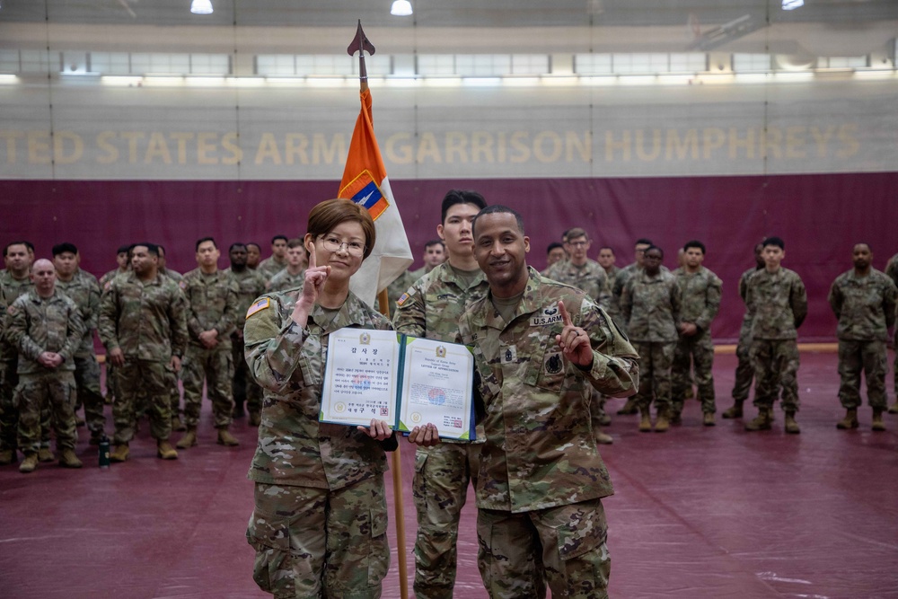 HHC, 1st Signal Brigade holds Change of Responsibility Ceremony.