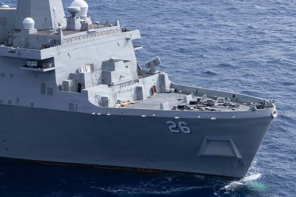 USS John P. Murtha Steams Through the Pacific to Support NASA’s Artemis II Mission.