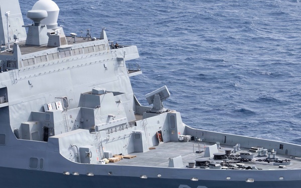 USS John P. Murtha Steams Through the Pacific to Support NASA’s Artemis II Mission.