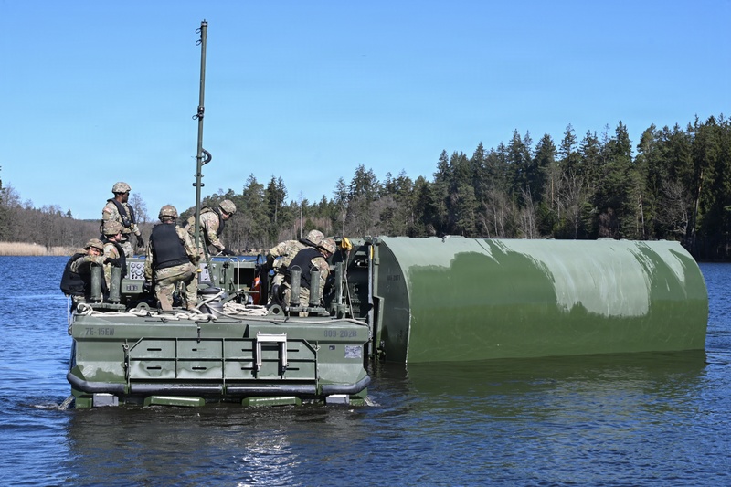 809th MRBC sling load and rafting operation