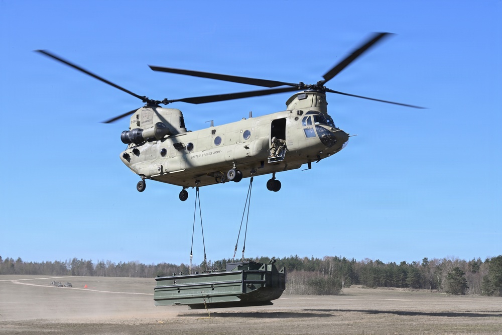 809th MRBC sling load