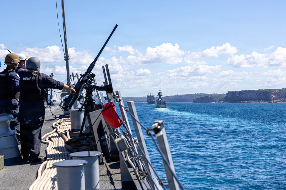 USS Fitzgerald pulls into Sydney following Exercise Kakadu 2026