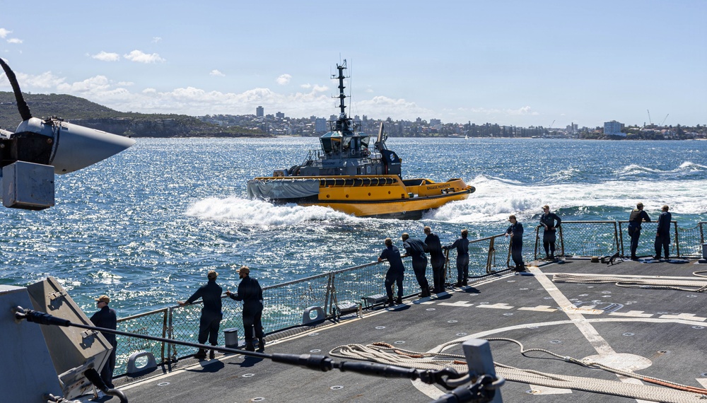 USS Fitzgerald pulls into Sydney following Exercise Kakadu 2026