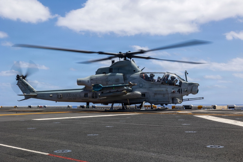 11th MEU Marines, Sailors Conduct Flight Operations Aboard USS Boxer