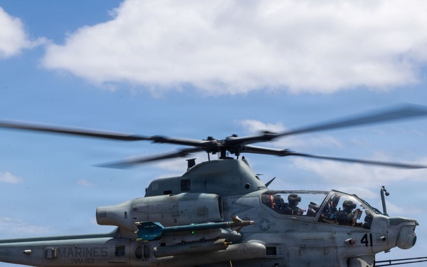 11th MEU Marines, Sailors Conduct Flight Operations Aboard USS Boxer