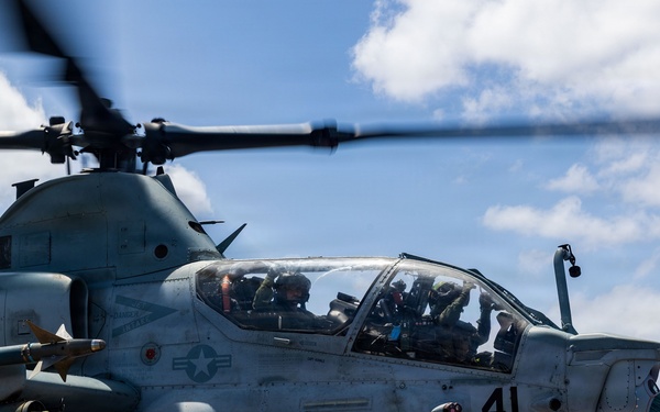11th MEU Marines, Sailors Conduct Flight Operations Aboard USS Boxer