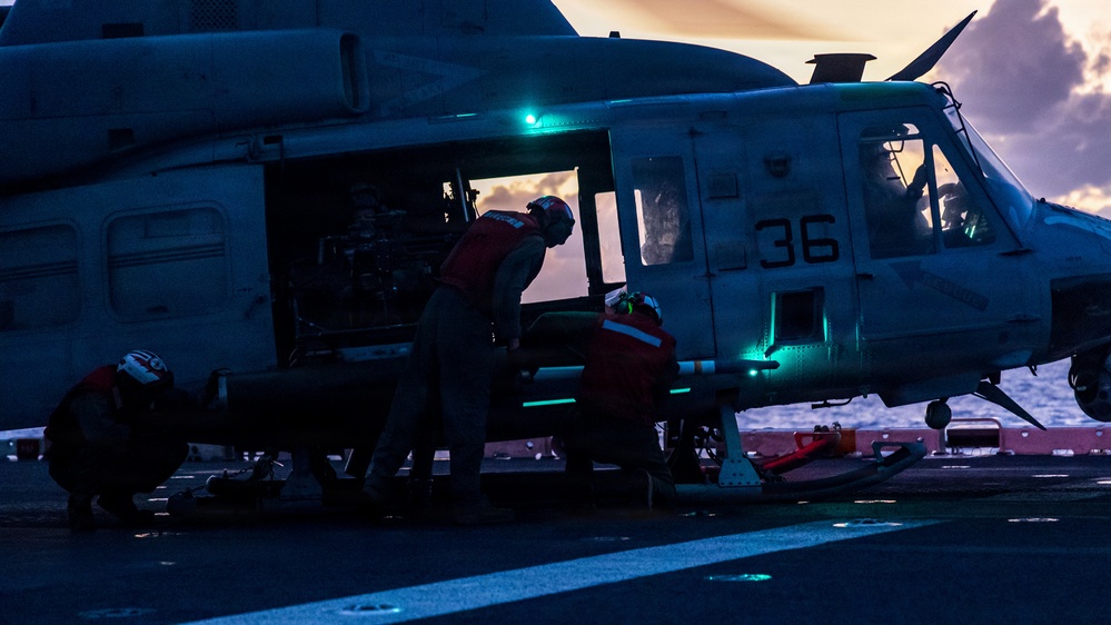 11th MEU Marines, Sailors Conduct Flight Operations Aboard USS Boxer