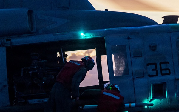 11th MEU Marines, Sailors Conduct Flight Operations Aboard USS Boxer