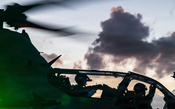 11th MEU Marines, Sailors Conduct Flight Operations Aboard USS Boxer