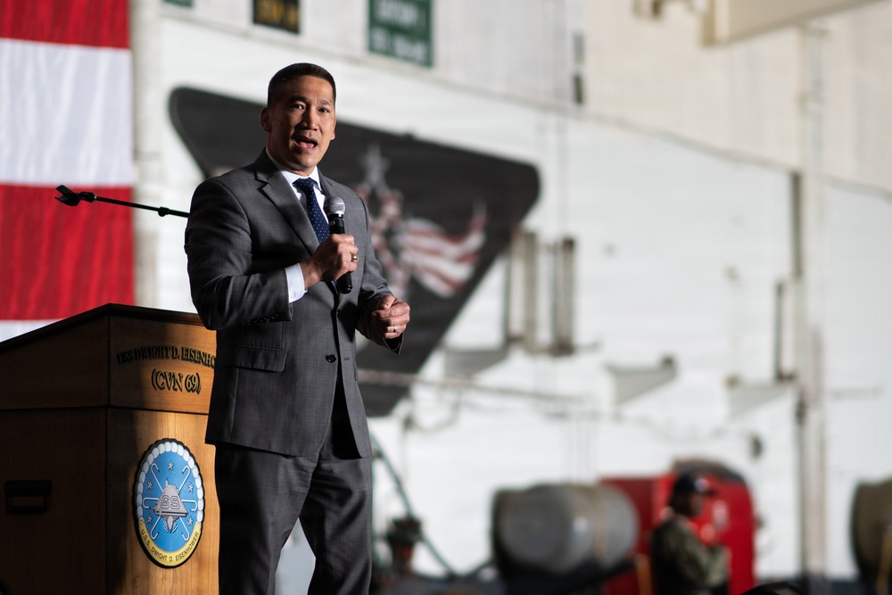 Under SECNAV Visits IKE