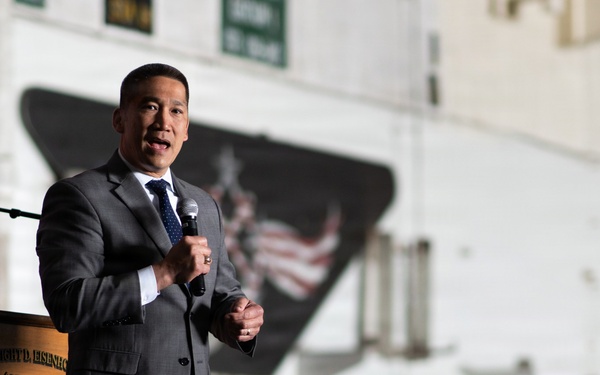 Under SECNAV Visits IKE