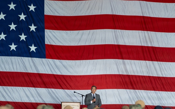 Under SECNAV Visits IKE