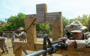 Golf Company Grass Week