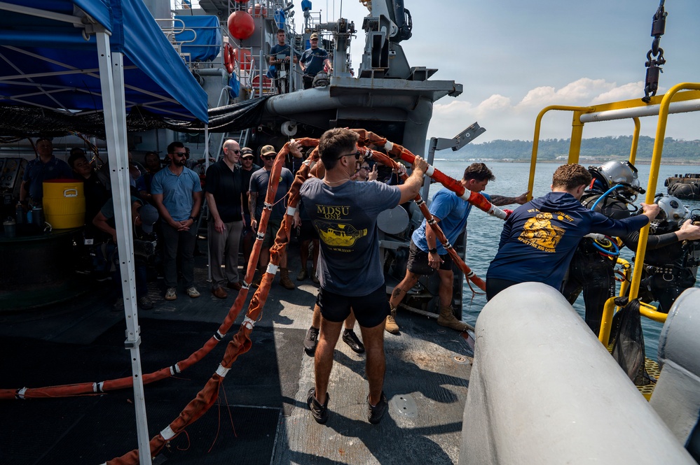 U.S. Embassy to the Philippines Chargé d’Affaires a.i. visits 26-1PH