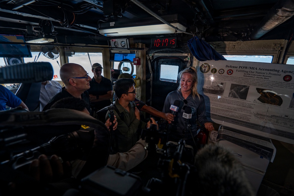 U.S. Embassy to the Philippines Chargé d’Affaires a.i. visits 26-1PH