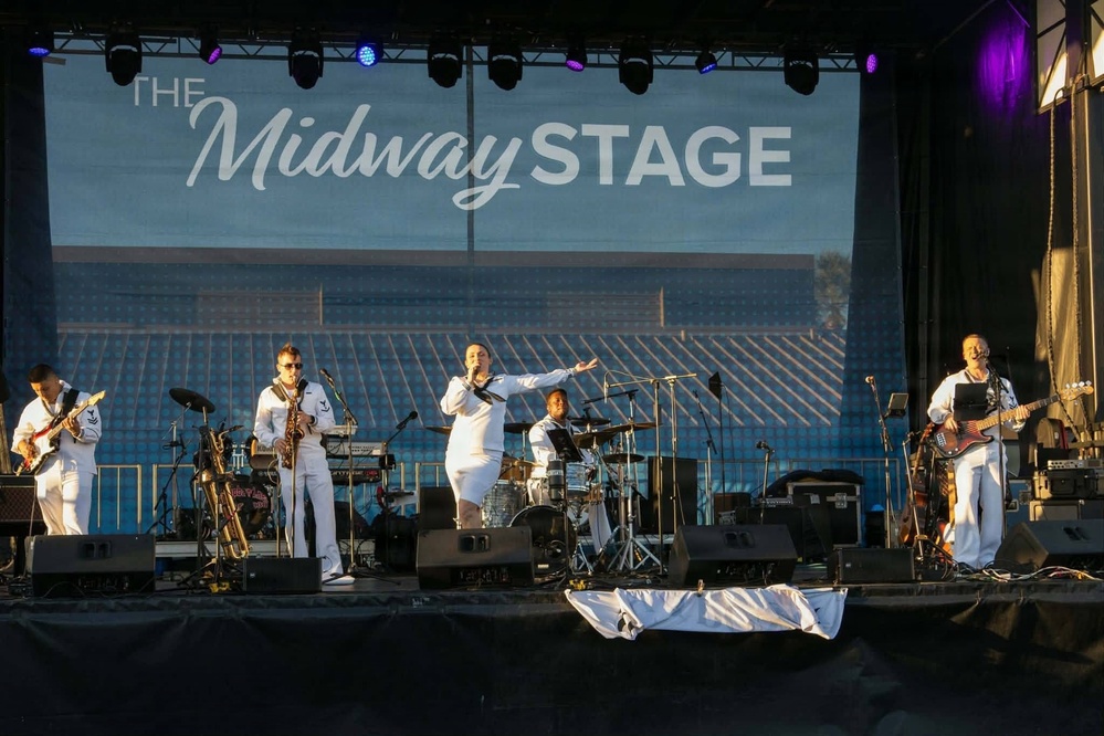Navy Band Southeast performs at the Florida State Fair - Tampa, FL