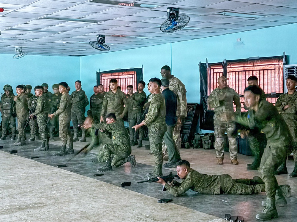 U.S., Philippine Soldiers Sharpen Skills on Engagement Trainer