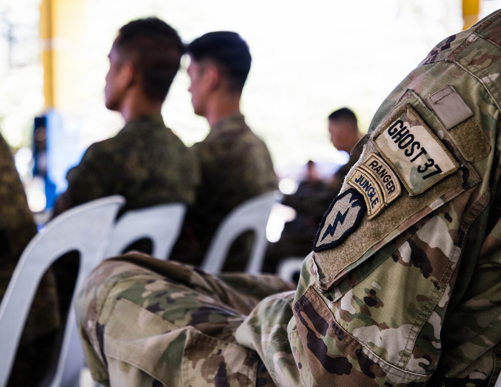 U.S. and Philippine Soldiers Conduct Electronic Warfare Training at Exercise Salaknib 2026